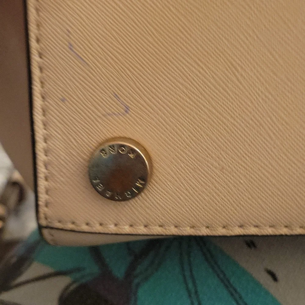 Beautiful Michael Kors pink Selma leather bag - Picture 7 of 8